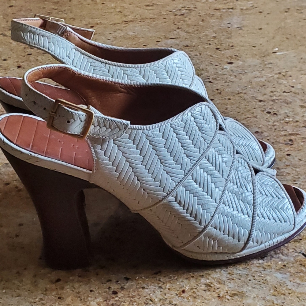Chie Mihara sandals